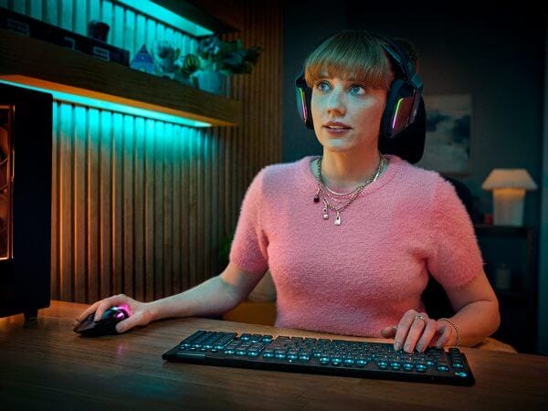 Logitech G915 X LIGHTSPEED, GL Tactile, Wireless, črna, SLO g. - Image 9