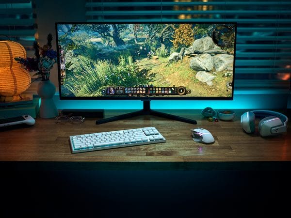 Logitech G915 X LIGHTSPEED TKL, GL Tactile, Wireless, bela, SLO g. - Image 6
